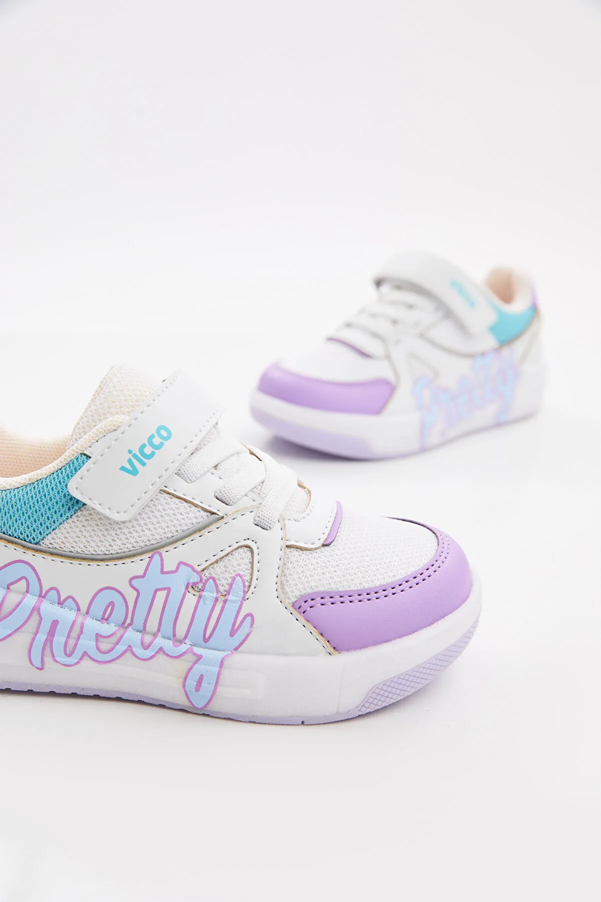 Pretty Кросівки - Білі - Зображення 3